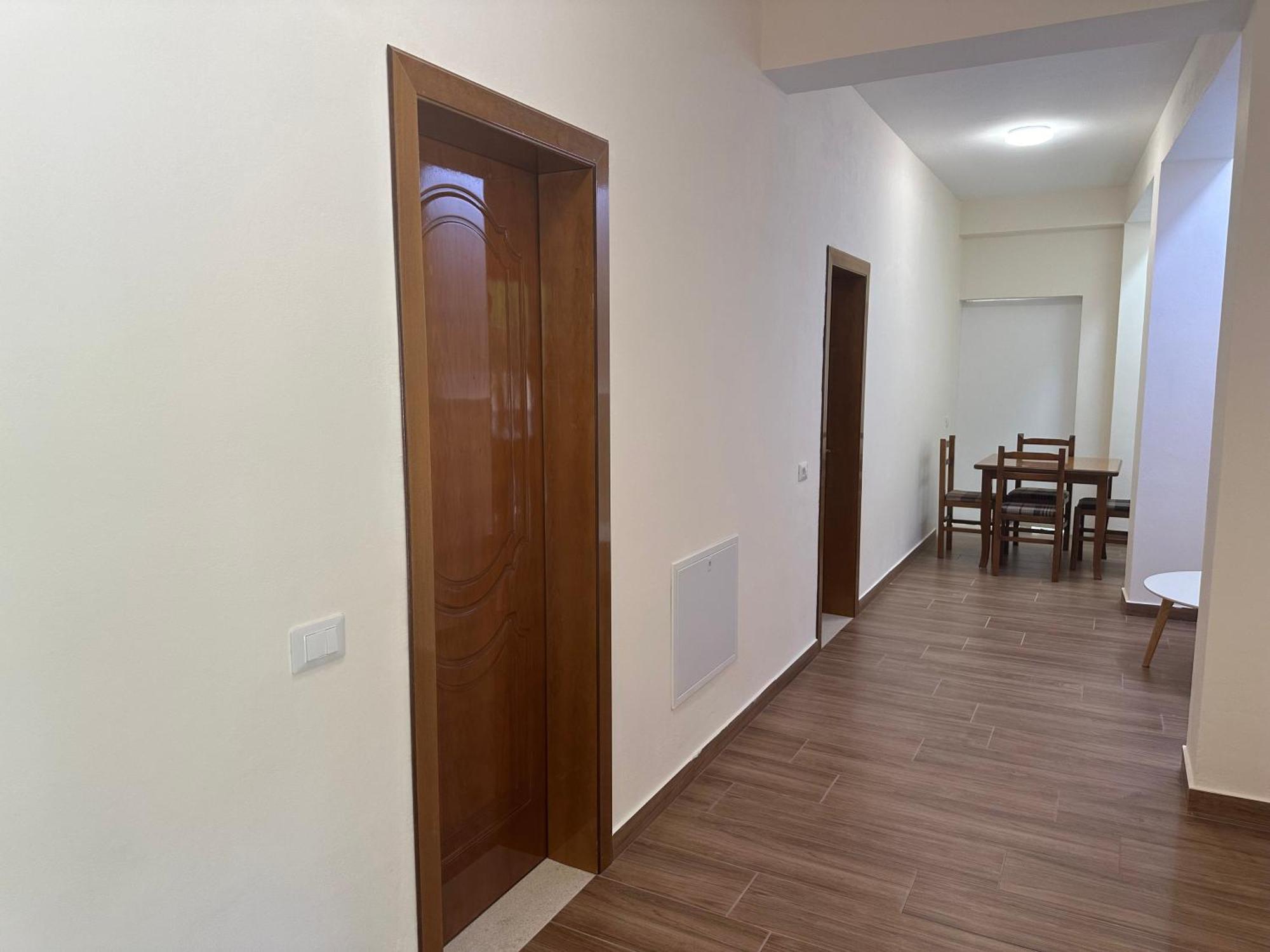 Guni Inn Krujë Extérieur photo